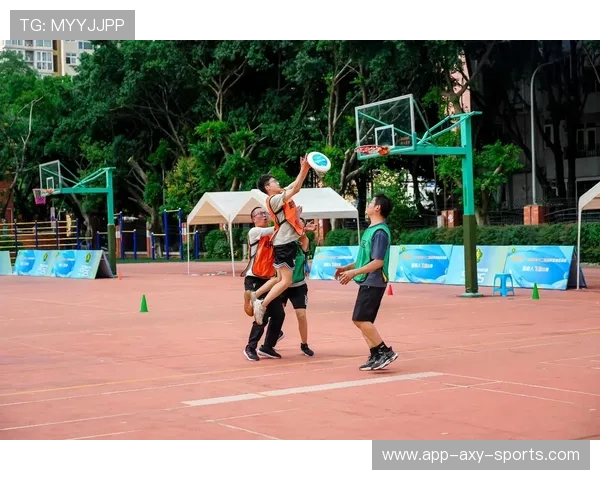 重庆飞盘队灵活性创新高引发热议展现团队实力与竞技水平