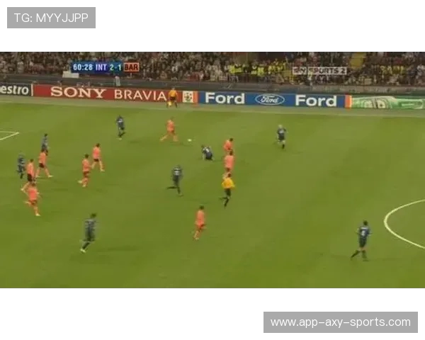 重庆足球队区域防守体系解析及其在比赛中的应用与效果分析