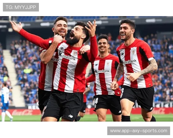 巴萨主场鏖战毕尔巴鄂全场激烈攻防展现西甲豪门风采